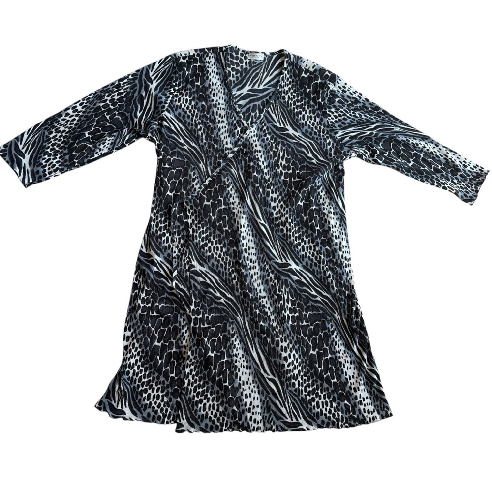 Ninety‎ Woman Black and White Animal Print Size L-Xl Wrap 3/4 Sleeve Cardigan